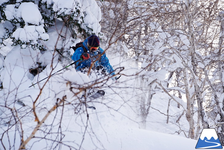 大雪山旭岳ロープウェイ 北海道最高峰でパウダーライド！